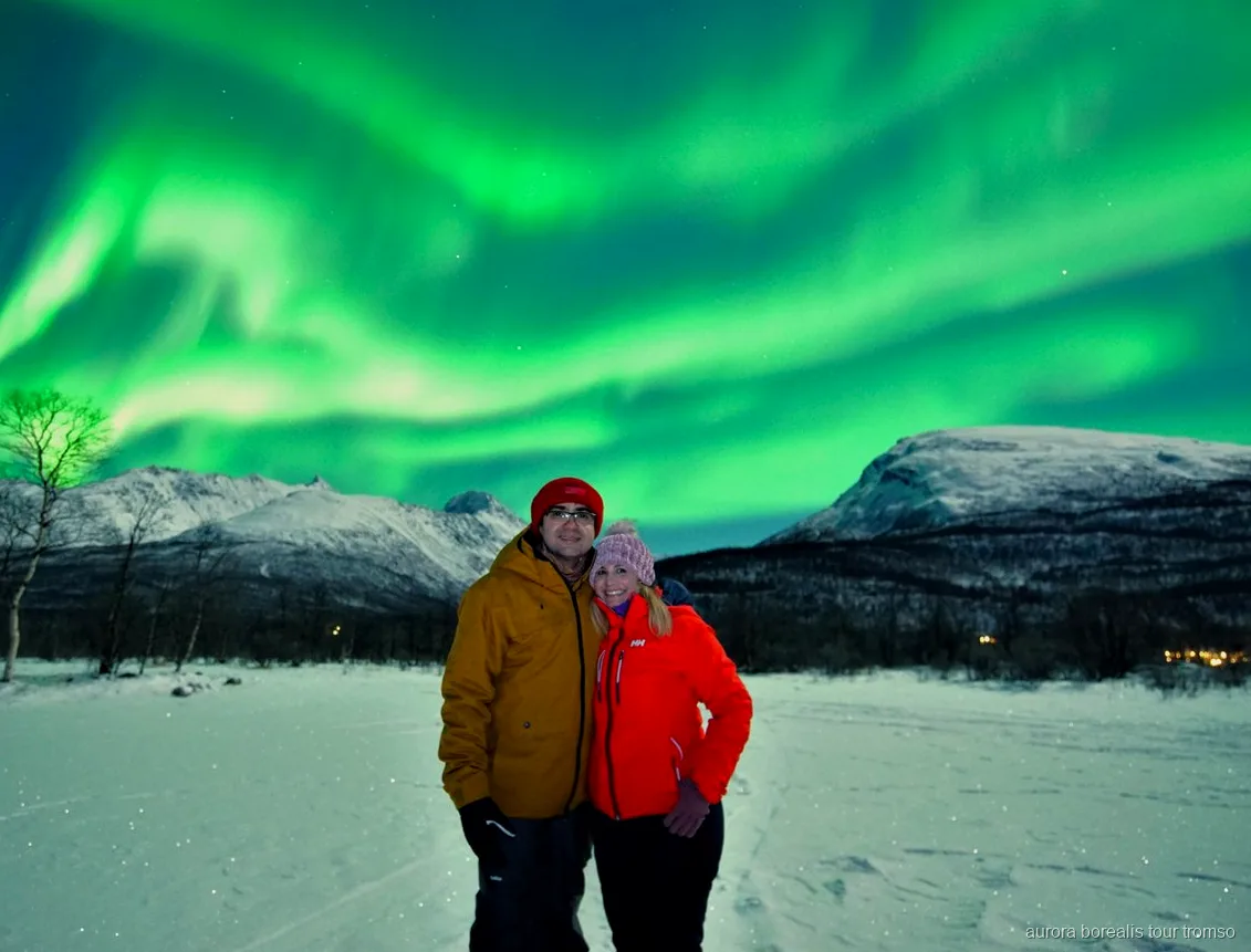 Nordlys over Nordnorge set fra Tromsøs nordlysjagt i lille gruppe
