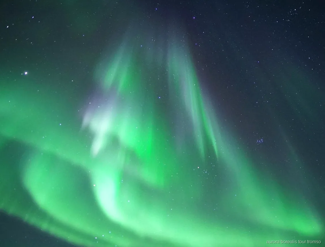 Warme binnenkajuit aan boord van de Tromso noorderlichtcruise